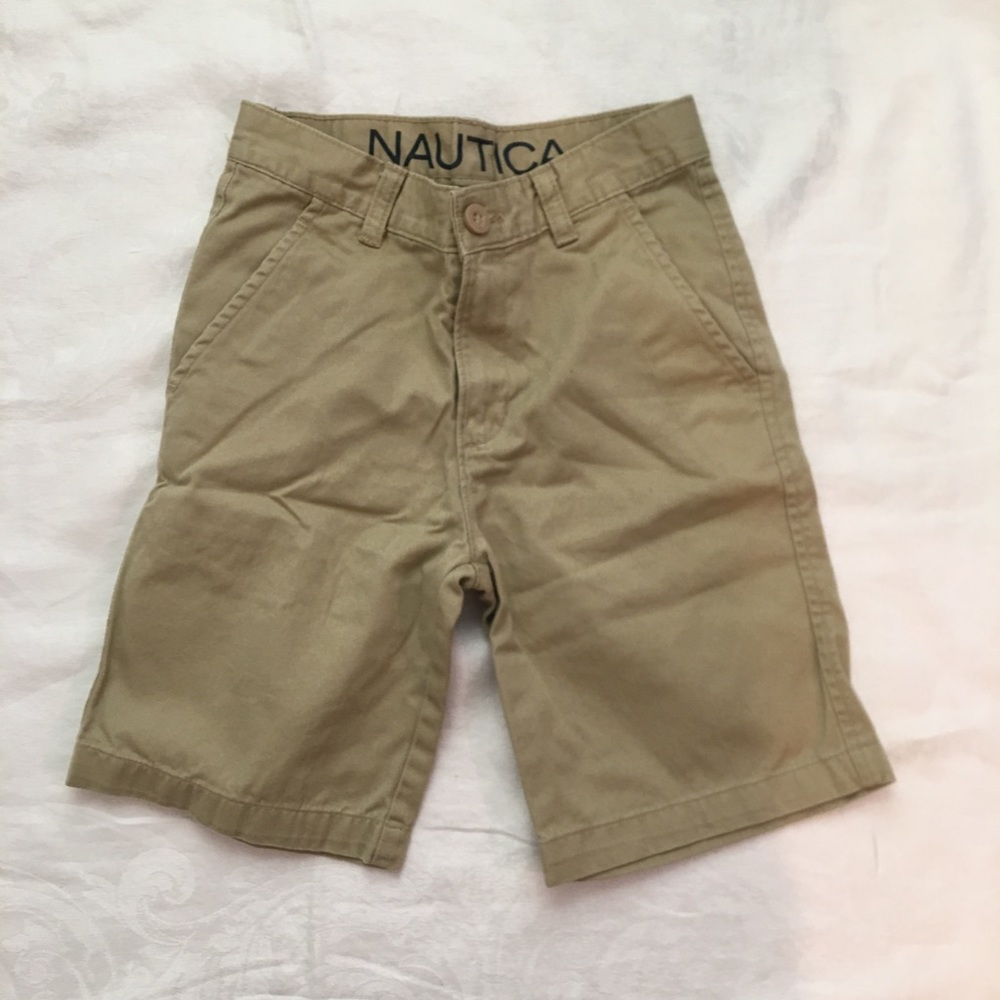 💛Boys Nautica Khaki Shorts💛